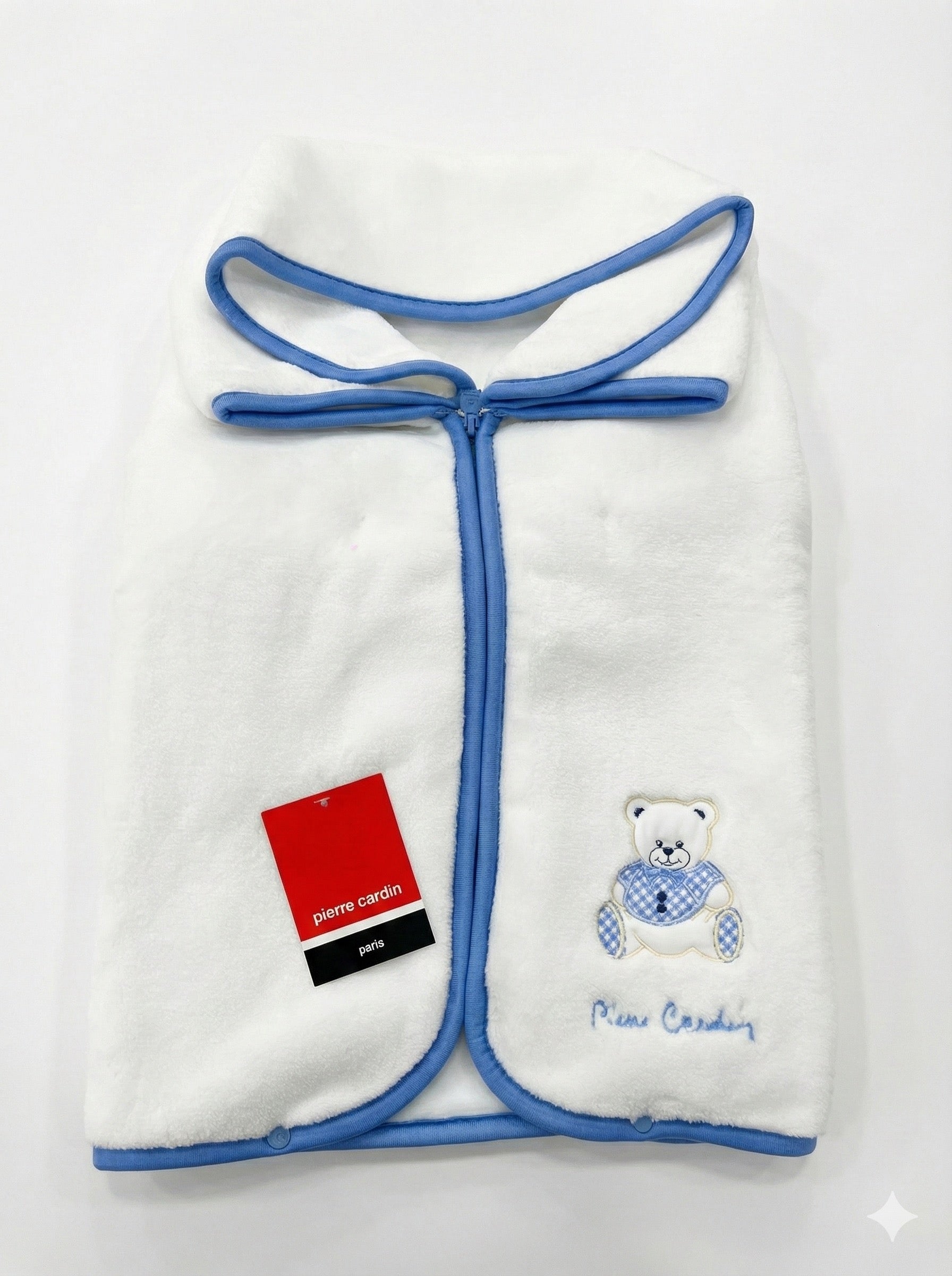 Nid d’ange Pierre Cardin