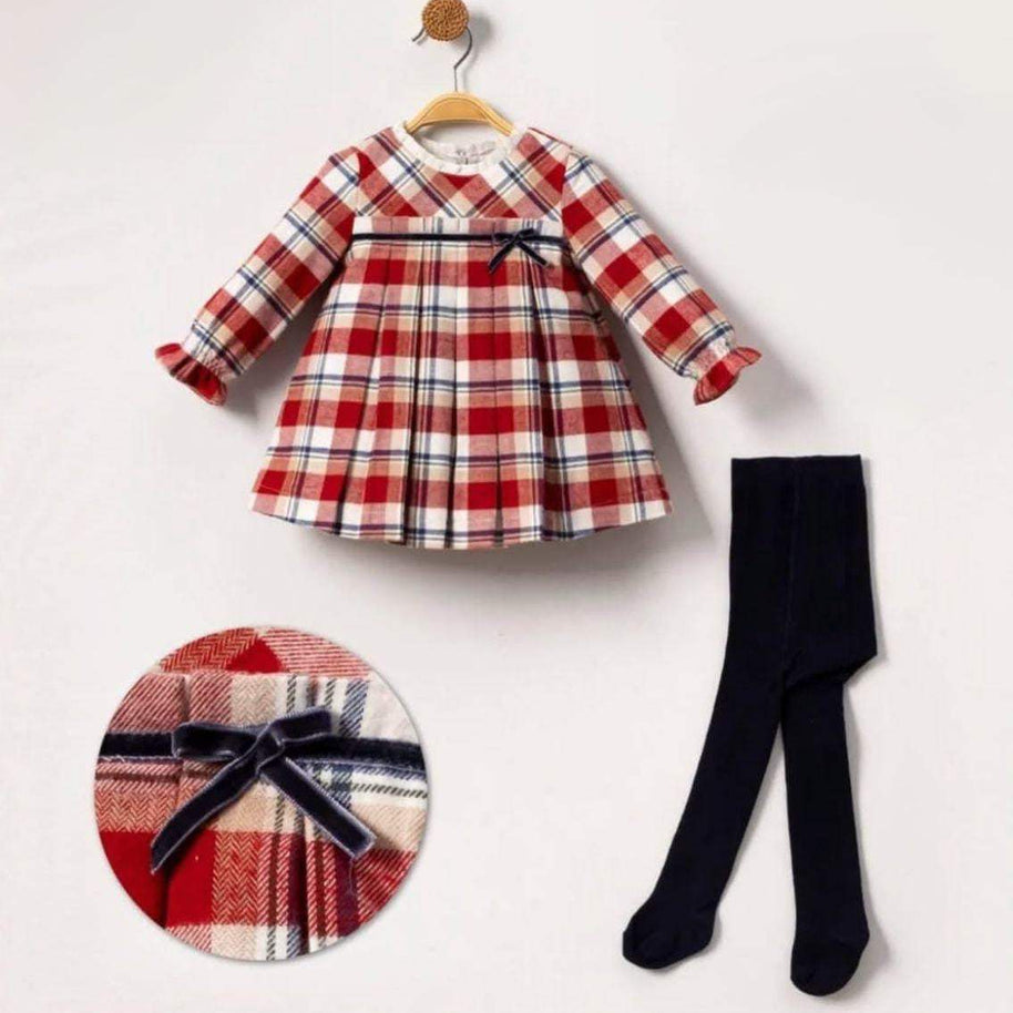Robe Douce et Bas Assortis pour Bébé - babyboss Mode - pour bébé Maroc -www.babyboss.ma