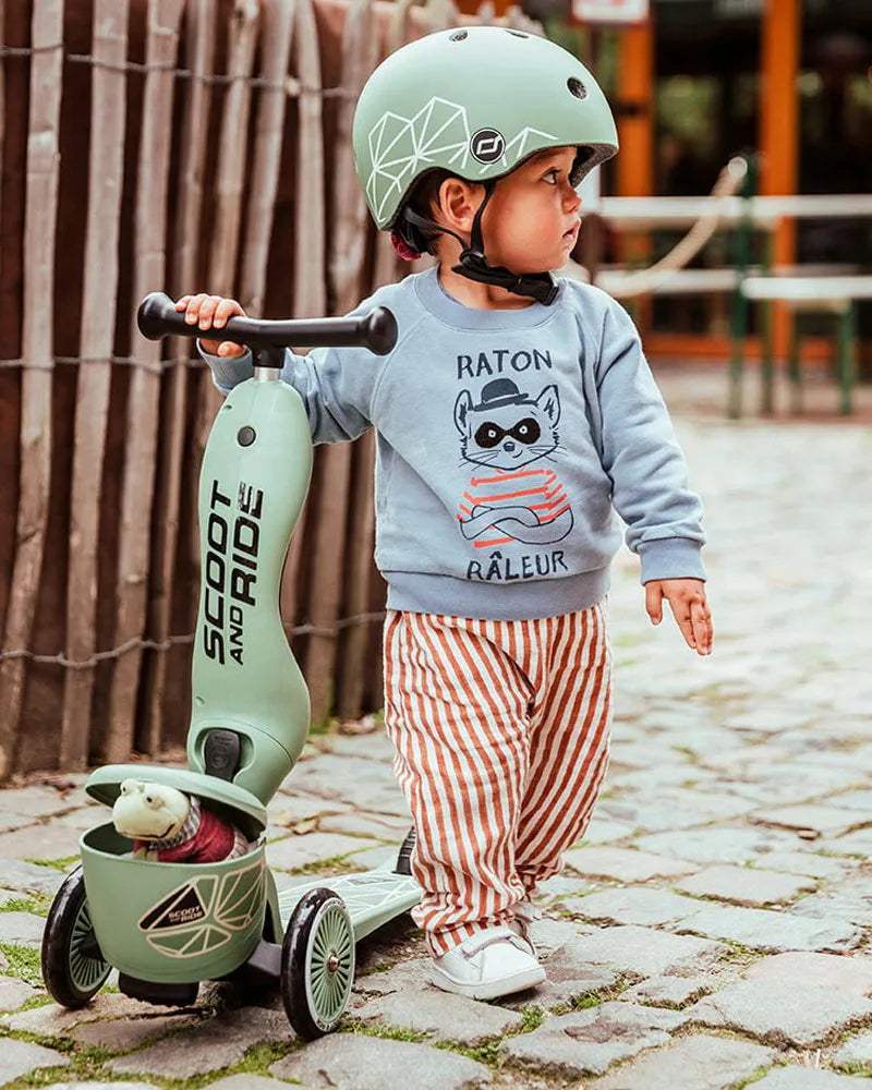 Scoot And Ride Trottinette 2en1 Highwaykick 1 Lifestyle - Green Lines - Scoot And Ride - Trottinettes Evolutives pour bébé Maroc -www.babyboss.ma