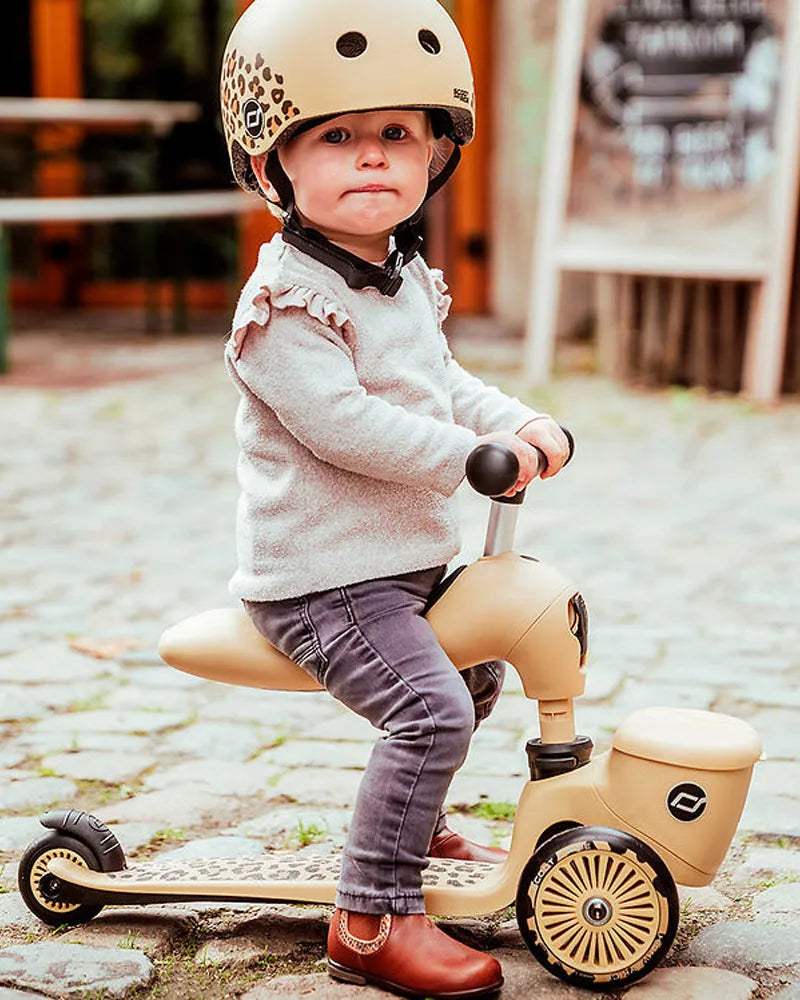 Scoot And Ride Trottinette 2en1 Highwaykick 1 Lifestyle - Leopard - Scoot And Ride - Trottinettes Evolutives pour bébé Maroc -www.babyboss.ma