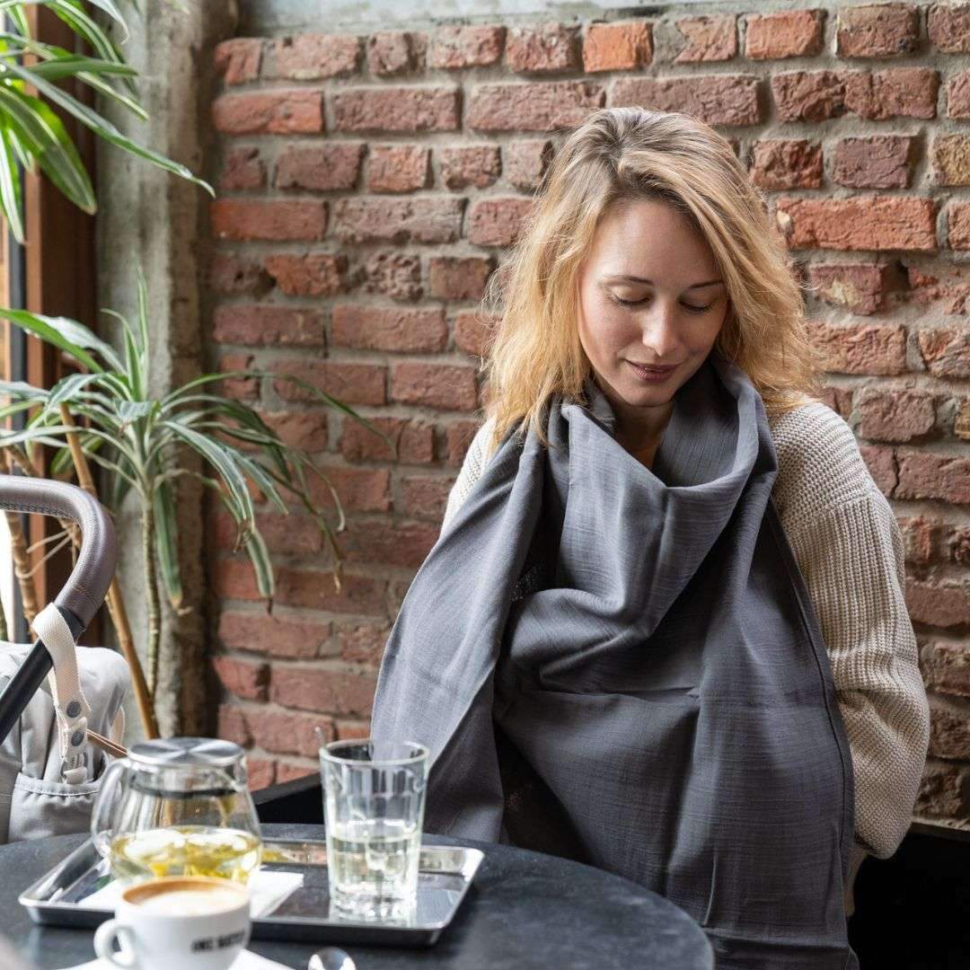 tablier_dallaitement_momn_play_doomoo_-_gris-48961384415543-bebe-babyboss.ma-maroc - Babyboss.ma -bebe-maroc