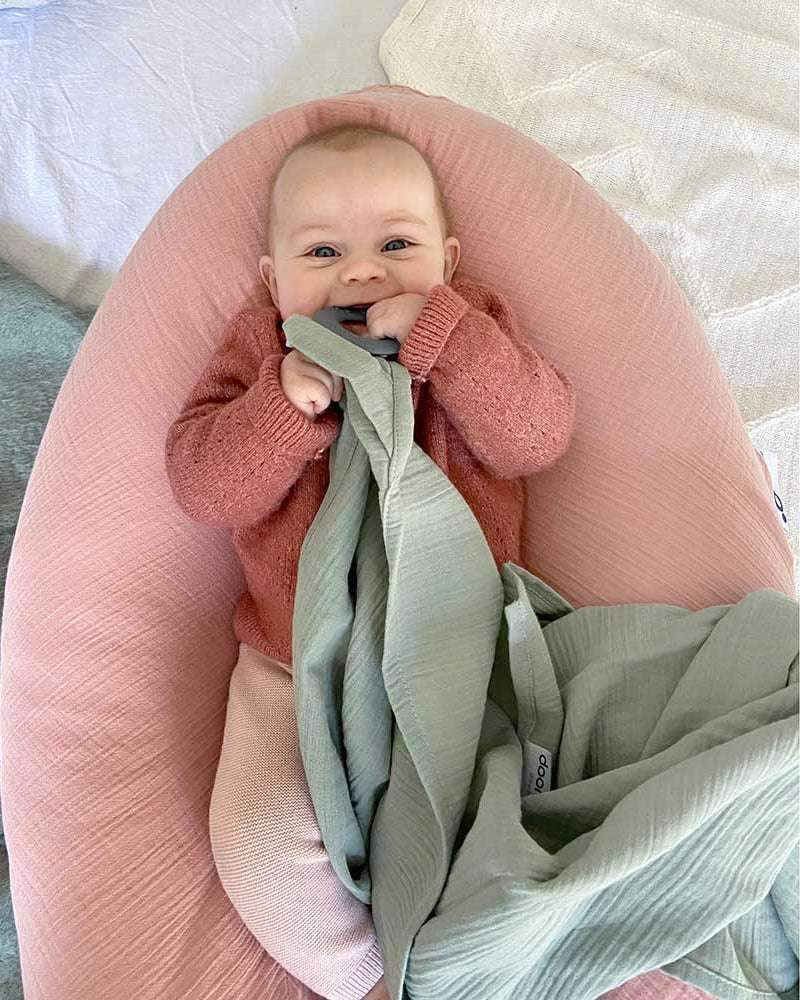 tablier_dallaitement_momn_play_doomoo_-_vert-48961387462967-bebe-babyboss.ma-maroc - Babyboss.ma -bebe-maroc