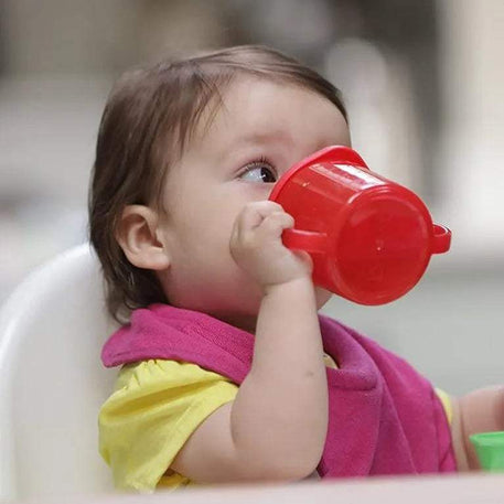 Tommee Tippee Première Tasse avec Bec 4M+ 190ml - Vert - Tommee Tippee - Tasses à Bec pour bébé Maroc -www.babyboss.ma