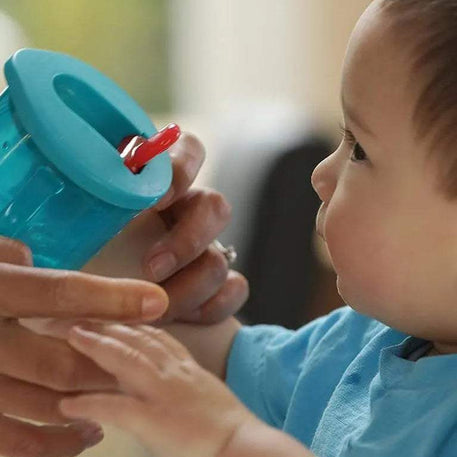 Tommee Tippee Première Tasse avec Bec 4M+ 190ml - Vert - Tommee Tippee - Tasses à Bec pour bébé Maroc -www.babyboss.ma
