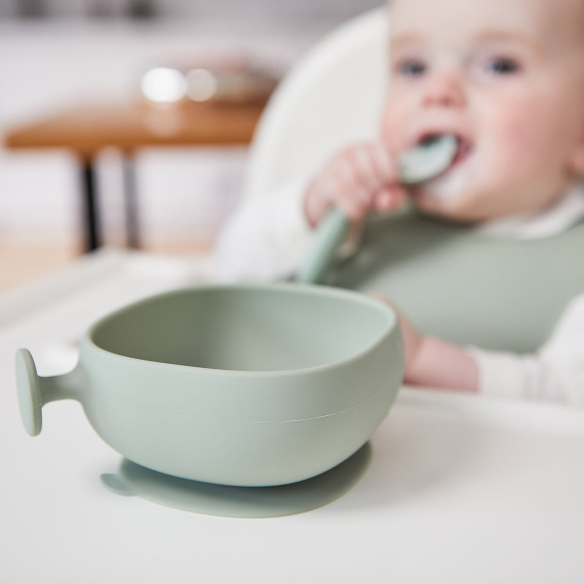 Bol en Silicone avec Couvercle et Ventouse b.box - sage - b.box - Bowls pour bébé Maroc -www.babyboss.ma