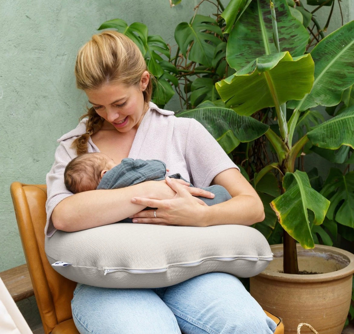 Coussin d'allaitement & maternité SOFTY Doomoo Corduroy Sand