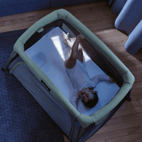 Lit parapluie avec berceau - Moov & Comfy - Babymoov - Babymoov - SORTIE pour bébé Maroc -www.babyboss.ma