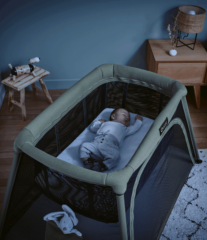 Lit parapluie avec berceau - Moov & Comfy - Babymoov - Babymoov - SORTIE pour bébé Maroc -www.babyboss.ma