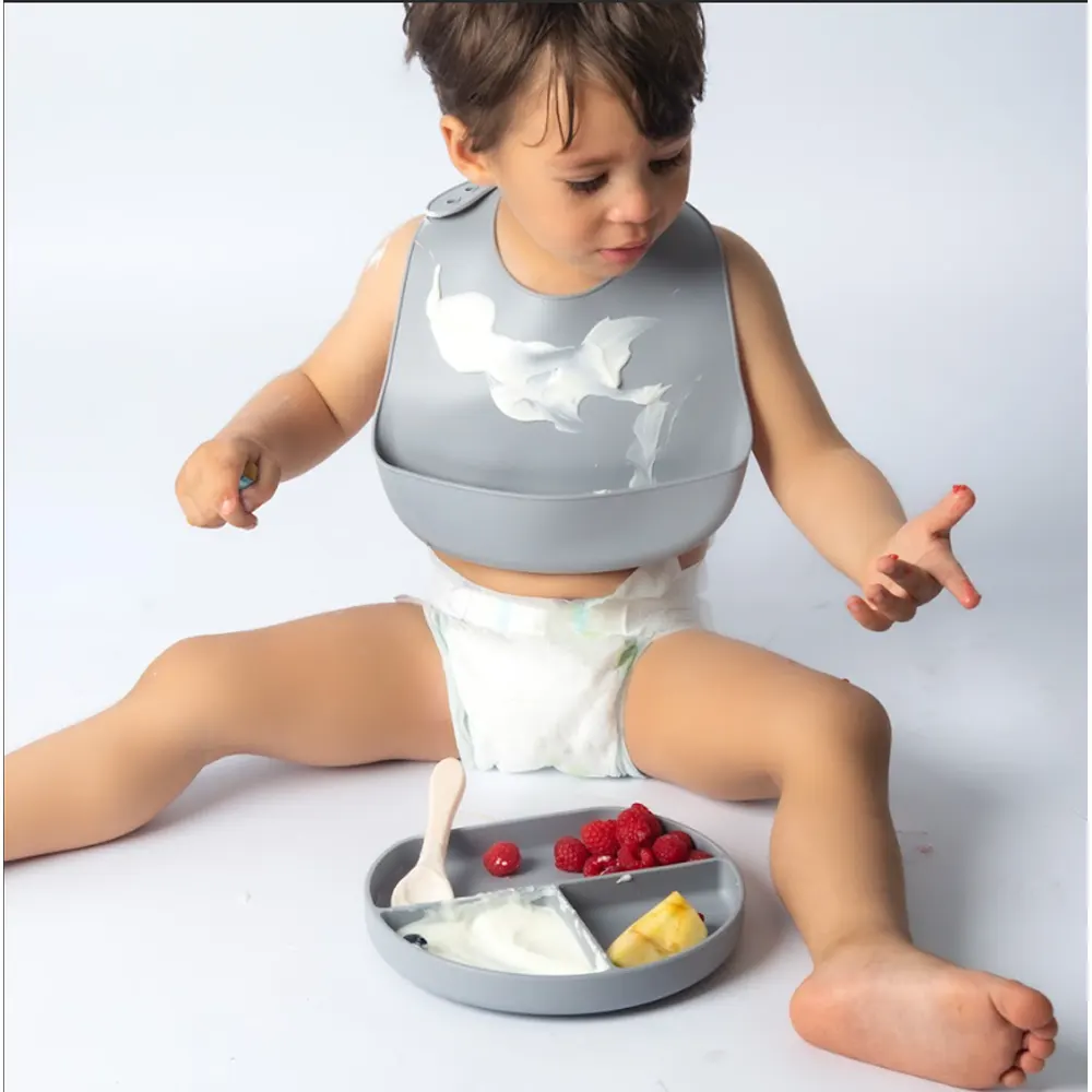 Yummy compartmentalized silicone plate with suction cup