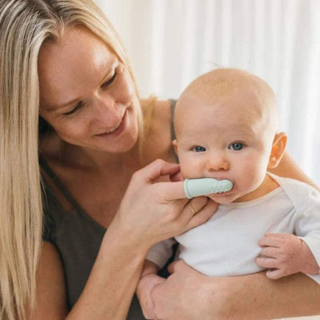 dr._browns_brosse_dents_en_silicone_avec_tui_3m_-_vert-47023372697911-bebe-babyboss.ma-maroc - Babyboss.ma -bebe-maroc