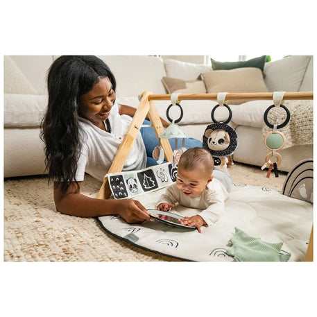 Tapis D’Eveil luxe en bois black and white – Tiny Love - TINY LOVE - pour bébé Maroc -www.babyboss.ma