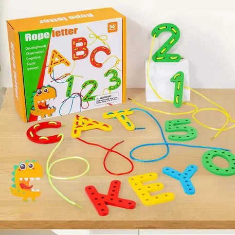 JEU DE LAÇAGE LETTRES & CHIFFRES MONTESSORI - Quercetti - pour bébé Maroc -www.babyboss.ma