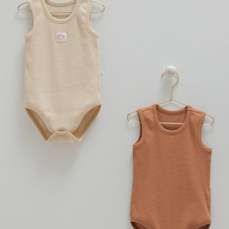 lot_de_2_bodies_bb_sans_manches_beige-52727619944759-bebe-babyboss.ma-maroc - Babyboss.ma -bebe-maroc