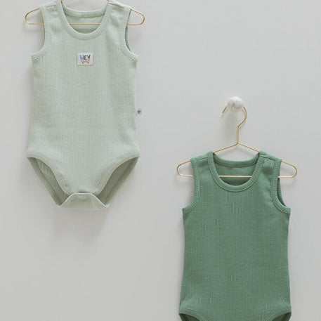 lot_de_2_bodies_bb_sans_manches_vert-52727559651639-bebe-babyboss.ma-maroc - Babyboss.ma -bebe-maroc