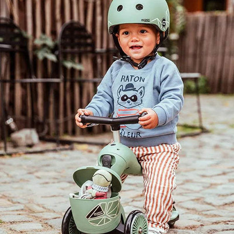 Scoot And Ride Trottinette 2en1 Highwaykick 1 Lifestyle - Green Lines - Scoot And Ride - Trottinettes Evolutives pour bébé Maroc -www.babyboss.ma