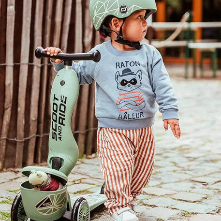 Scoot And Ride Trottinette 2en1 Highwaykick 1 Lifestyle - Green Lines - Scoot And Ride - Trottinettes Evolutives pour bébé Maroc -www.babyboss.ma