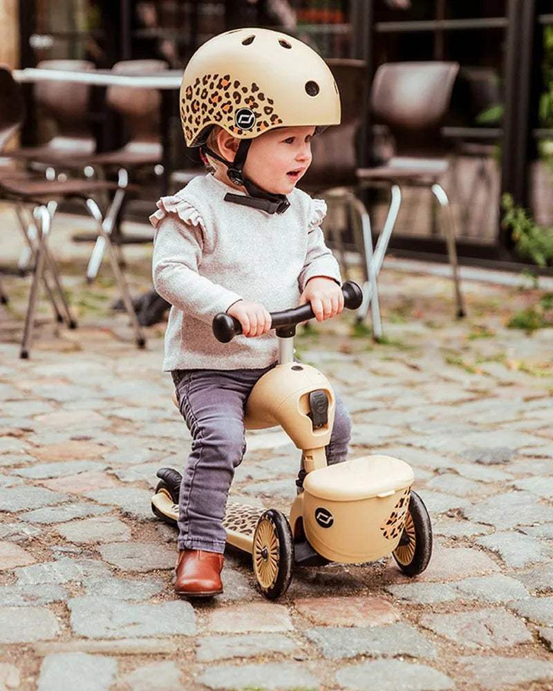 Scoot And Ride Trottinette 2en1 Highwaykick 1 Lifestyle - Leopard - Scoot And Ride - Trottinettes Evolutives pour bébé Maroc -www.babyboss.ma