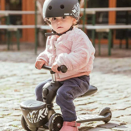 Scoot And Ride Trottinette 2en1 Highwaykick 1 Lifestyle - Zebra - Scoot And Ride - Trottinettes Evolutives pour bébé Maroc -www.babyboss.ma