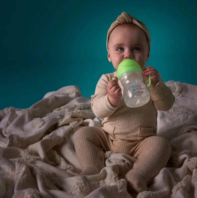 sippy_cup_-_glow_in_the_dark-46811318780215-bebe-babyboss.ma-maroc - Babyboss.ma -bebe-maroc