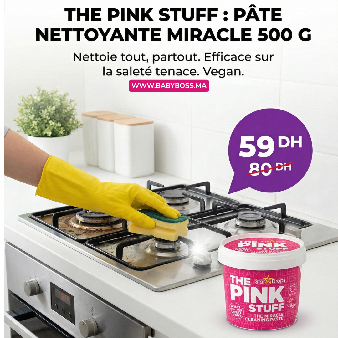Visuel publicitaire de la pâte nettoyante The Pink Stuff sur une plaque de cuisson avec une éponge