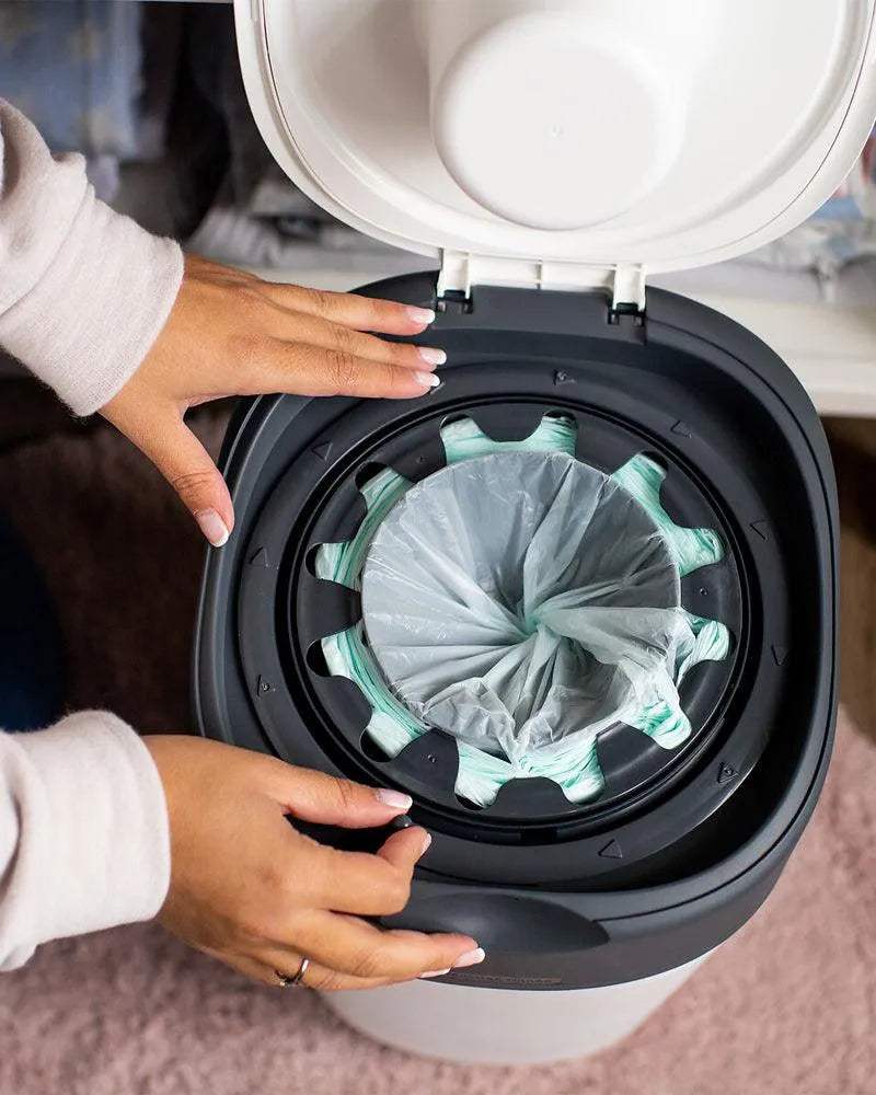 Tommee Tippee Poubelle à Couches Anti-Odeur Twist & Click - Blanc - Tommee Tippee - Poubelle à couches pour bébé Maroc -www.babyboss.ma