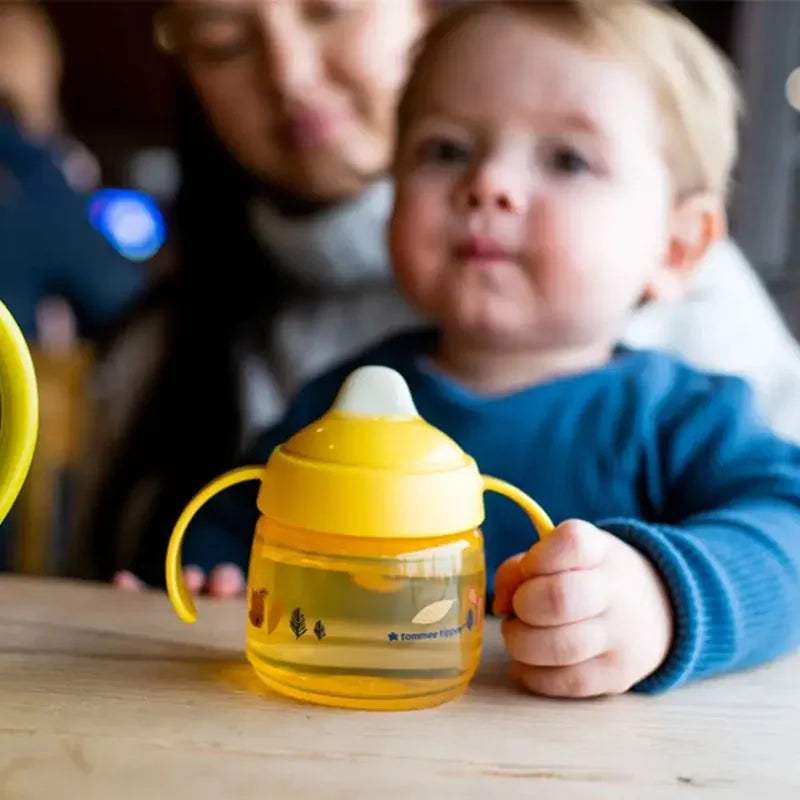Tommee Tippee Tasse d'Apprentissage 190ml 4M+ - Jaune - Tommee Tippee - pour bébé Maroc -www.babyboss.ma