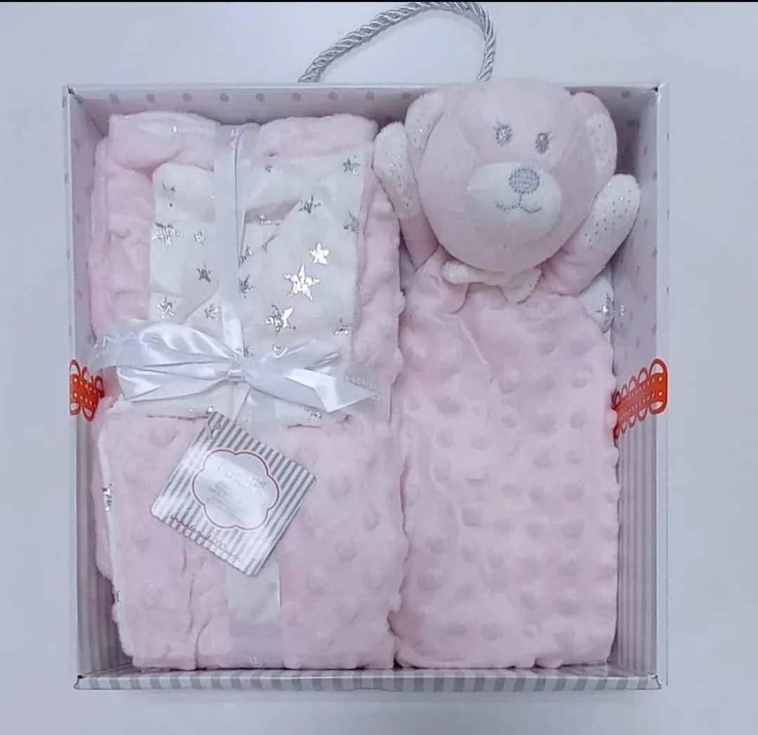 Couverture Naf Naf avec doudou - Naf Naf - pour bébé Maroc -www.babyboss.ma