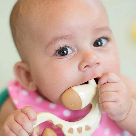 حلقة التسنين المهدئة 3M+ من دكتور براون - زرافة - BABYBOSS