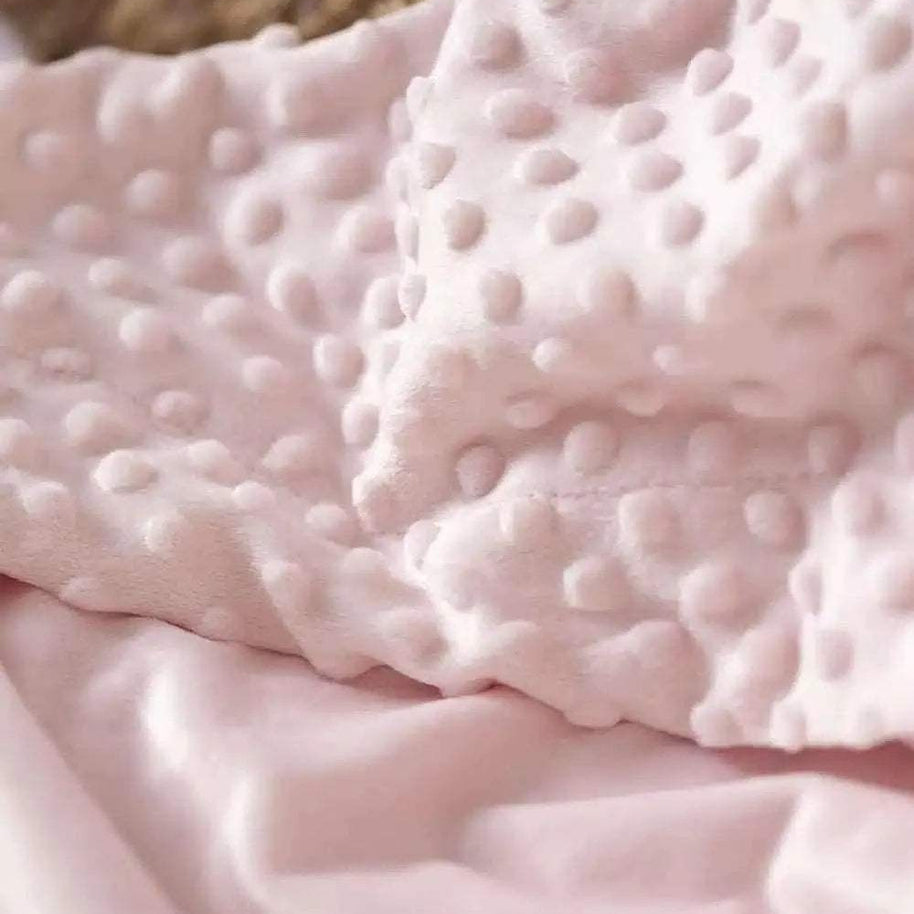 interbaby-coffret-de-couverture-bebe-a-bulles-rose-et-veilleuse-babyboss-ma-interbaby-pour-bebe-maroc-3 - Babyboss.ma -bebe-maroc